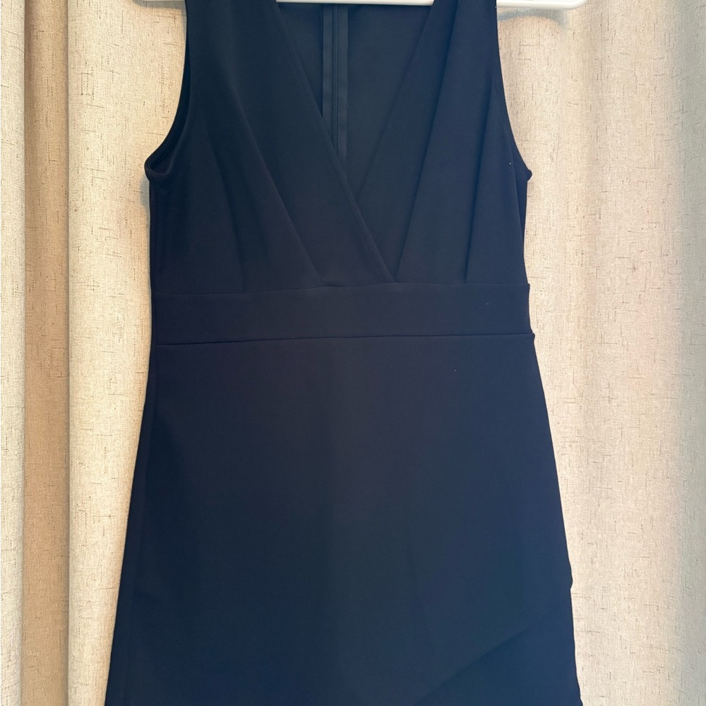 Black Skort Romper Women’s Medium Love Culture Wrap V-Neck Dress Look